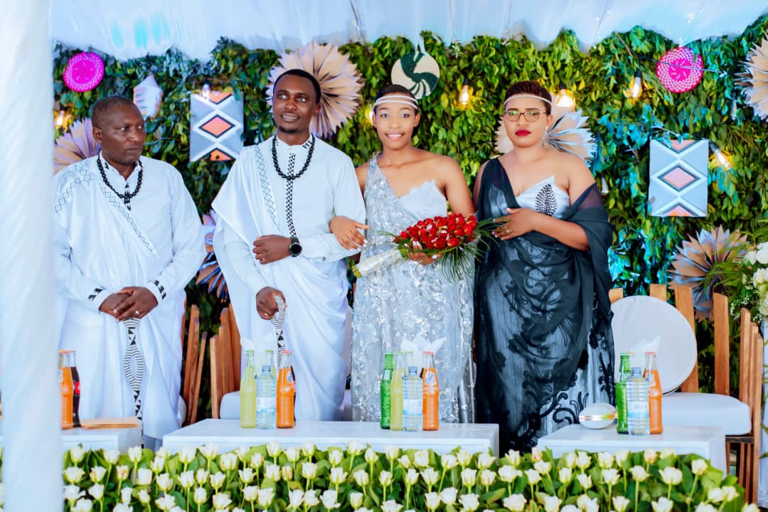 Svatební hostina ve Rwandě
